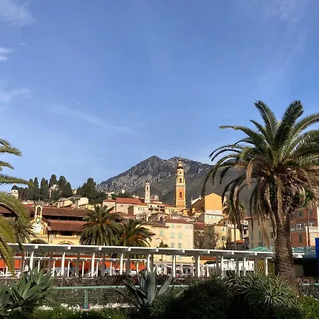 Joli 2 Pièces Vue Jardin 50m Parking Clim Appartamento Mentone